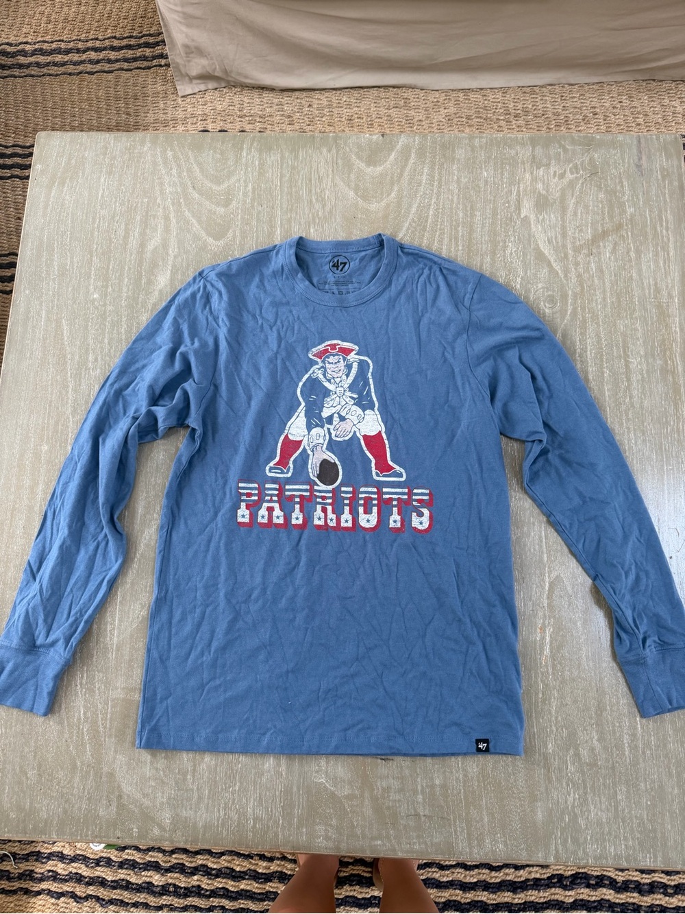 Patriots Adult Long Sleeve Small Shirt